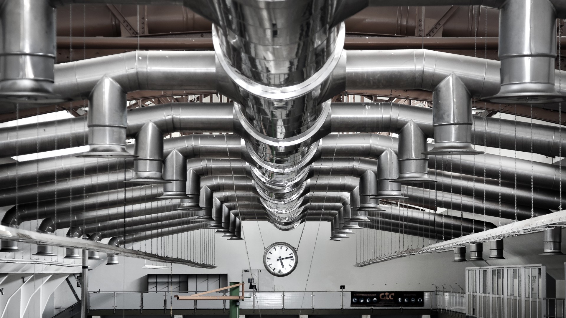 Industrial HVAC pipe system